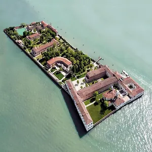 Isola Di San Servolo - Centro Velence