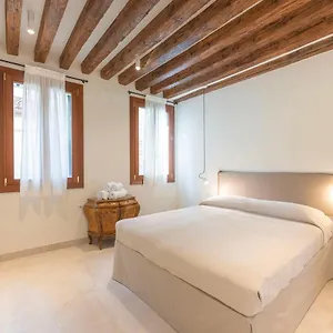 Grifalcon D'oro - Center Venecia