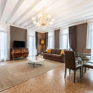 San Teodoro Palace - Luxury Апартаменты